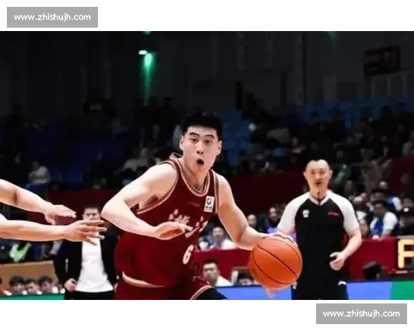 热火硬撼雄鹿东部焦点对决球星博弈引爆季后赛悬念战术较量与命运转折